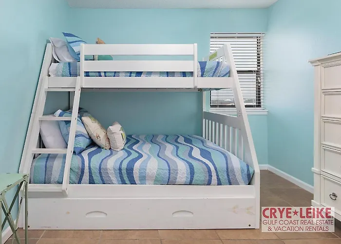Holiday home Sea Breeze 305